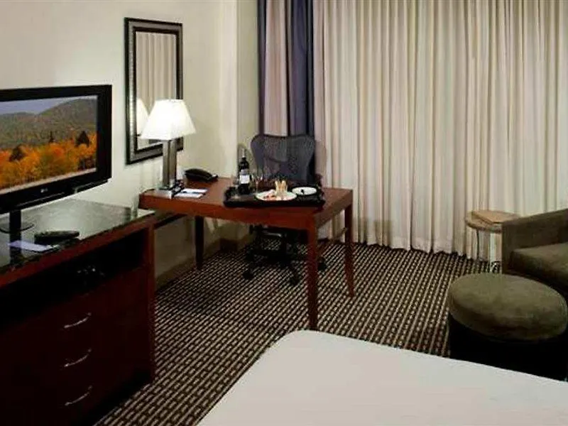 Hilton Garden Inn Denver Downtown